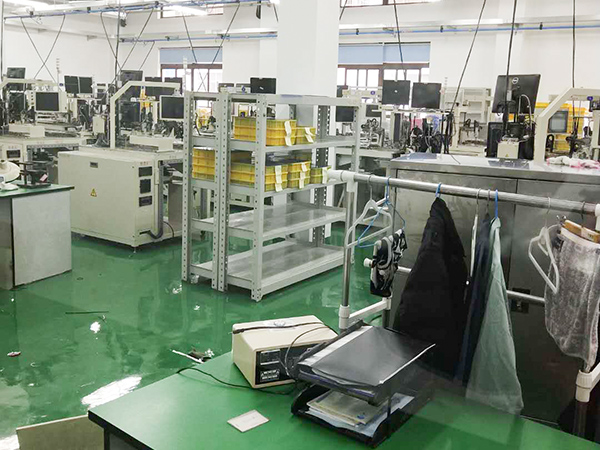 浩兵搬運負責佑能工具整廠設備搬運、安裝調(diào)試工作